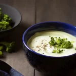 Crema de brócoli con leche de coco