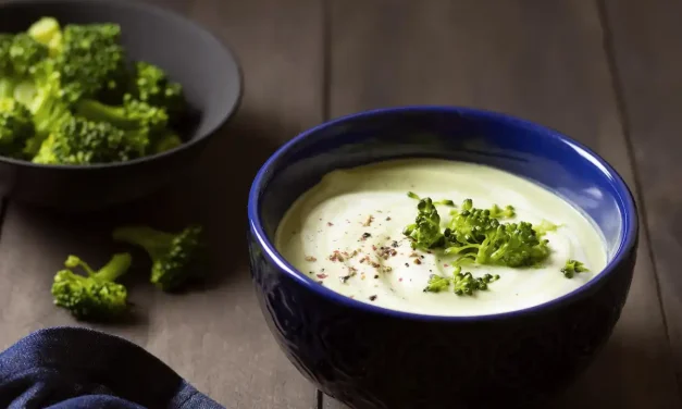 Crema de brócoli con leche de coco